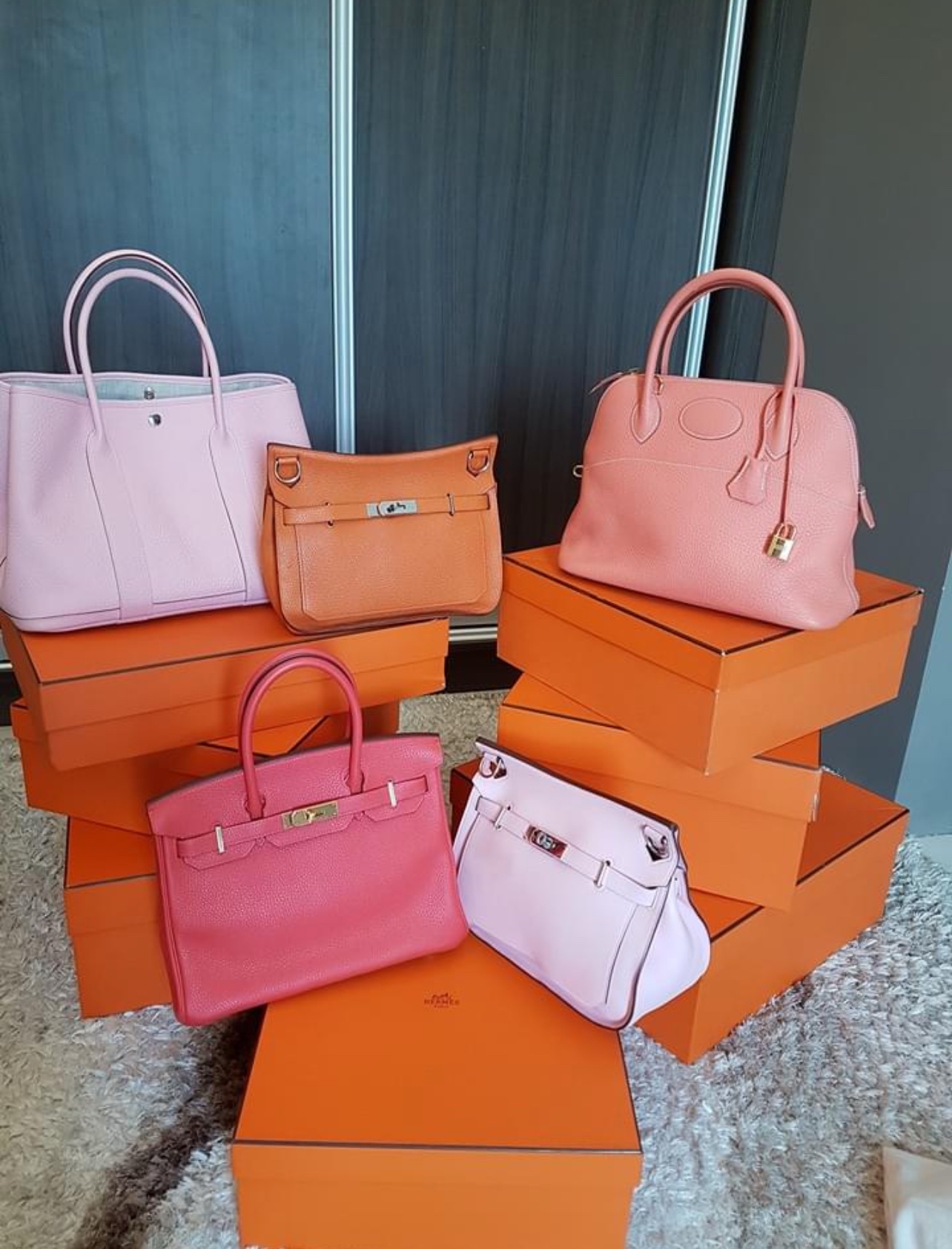 Branded Ladies Hand bags 200 pieces per pallet - Image 3