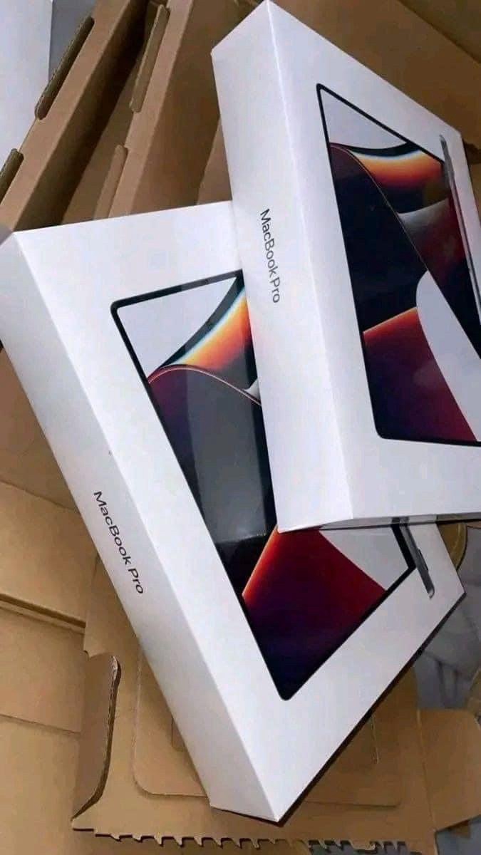 MacBook Pro 24 pieces per pallet - Image 2