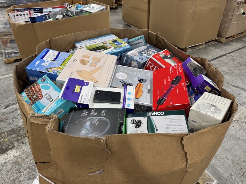TGT Electronics Truckload - Image 4