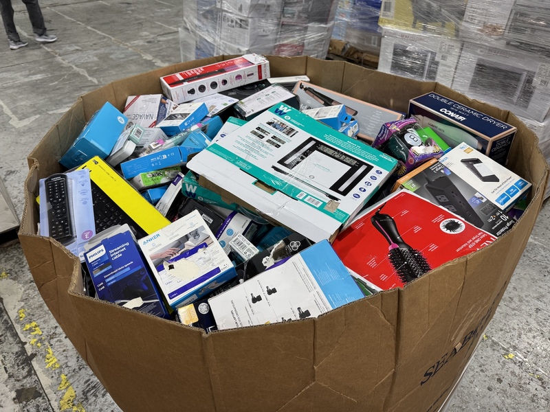 TGT Electronics Truckload - Image 6