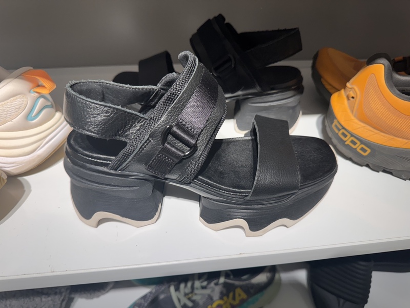 Zappos SHOES Pallet - Image 11